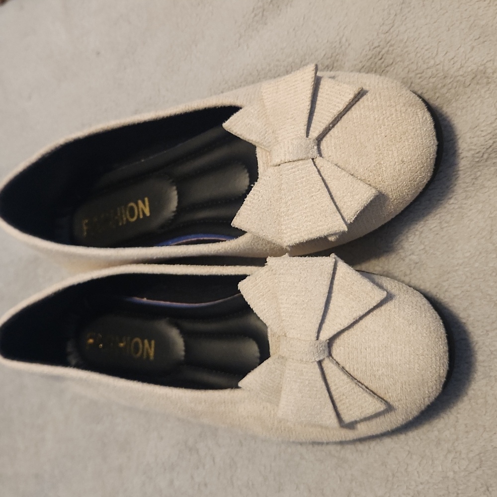 New women's flats 8
